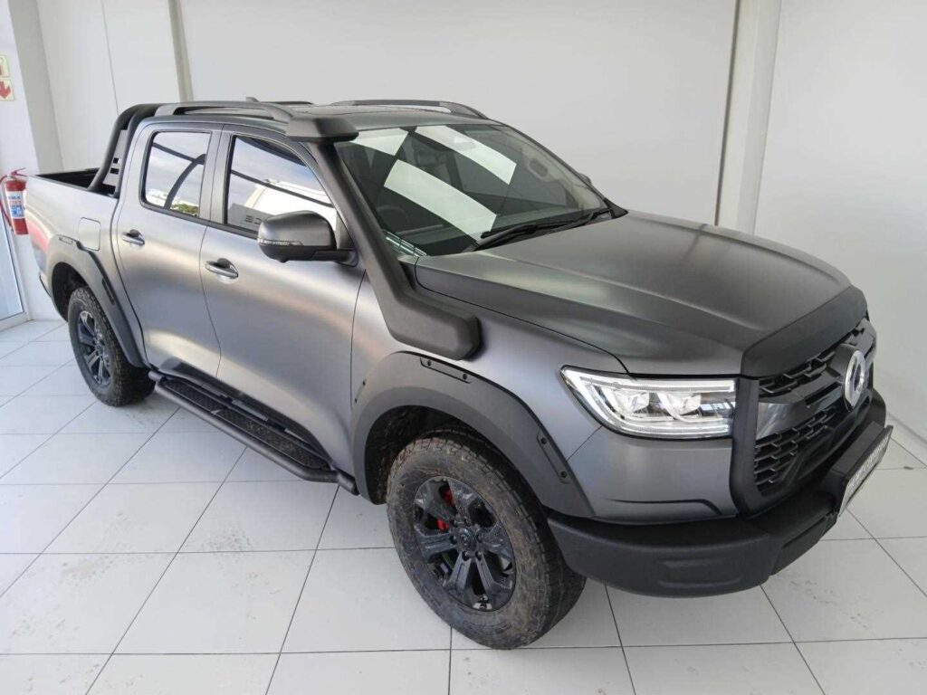 2025 GWM P300 2.4TD LTD 4X4 9AT